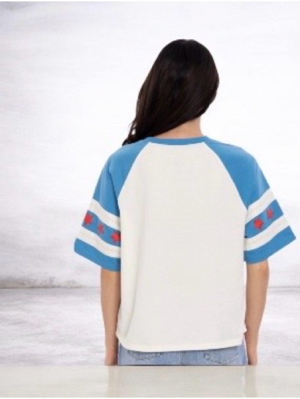 Hello Kitty USA Graphic Tee Women Y2K Sanrio Snowboarding Shirt Cute Blue Top - Picture 2 of 3